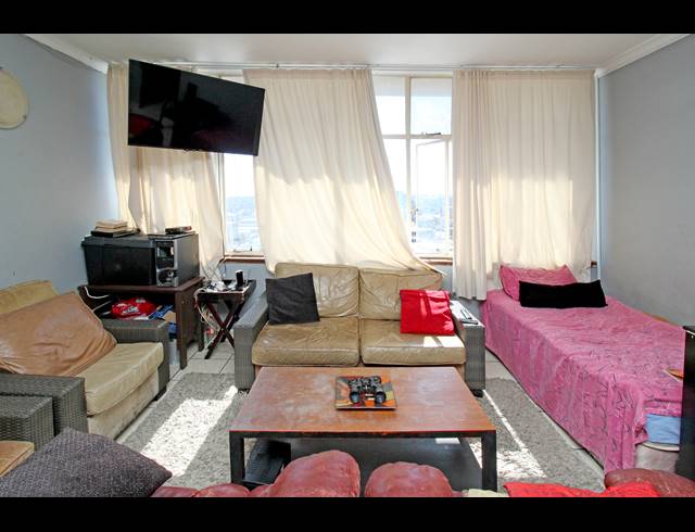 2 BEDROOM APARTMENT FOR SALE IN FERNDALE